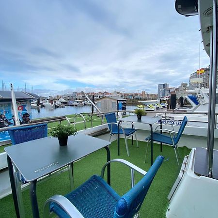 ホテル Experiencia En El Mar Gijon C エクステリア 写真